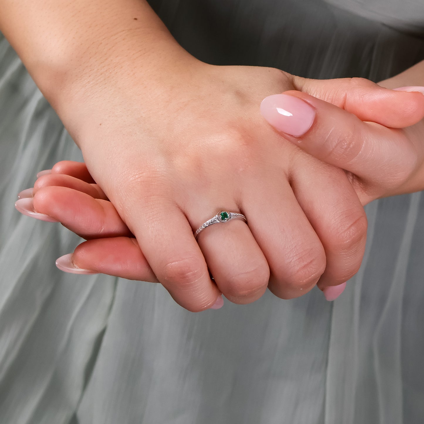 Starlight Genuine Emerald Mini Star Signet Ring Gold / Silver
