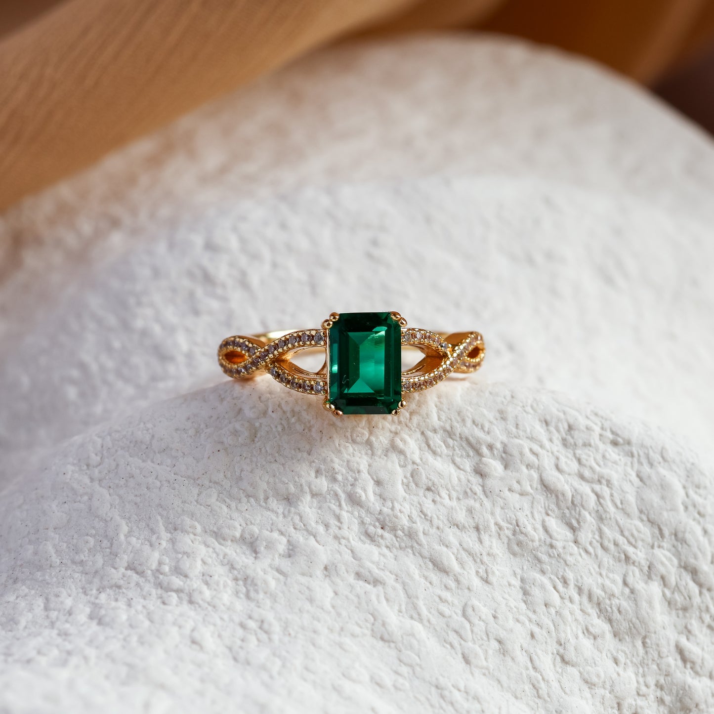 Lara Genuine Emerald Intertwined Ring (Gold/Silver)