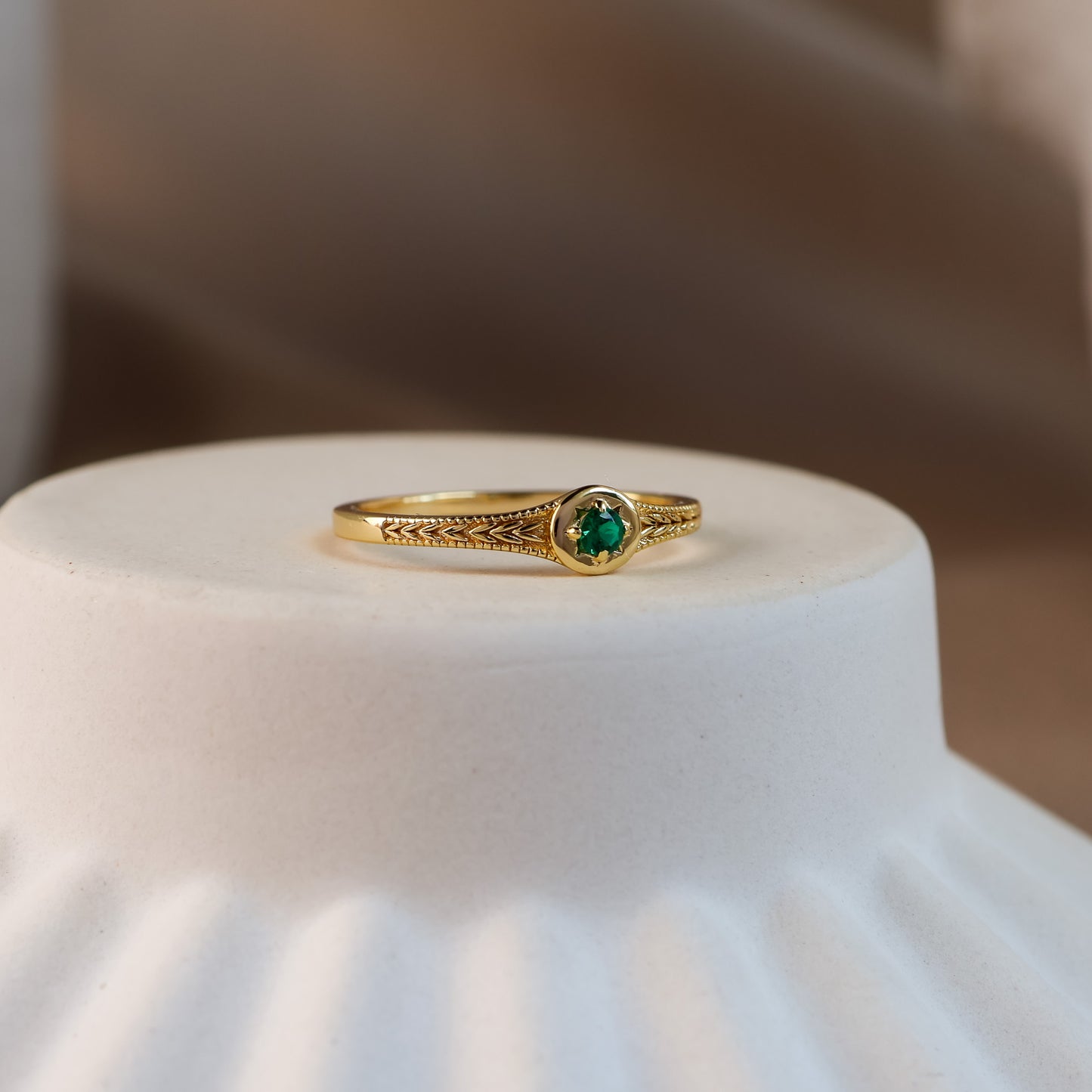 Starlight Genuine Emerald Mini Star Signet Ring Gold / Silver