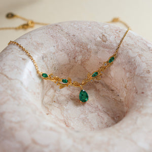 Vine lab emerald pear-cut necklace detail - Rainbow Rocks