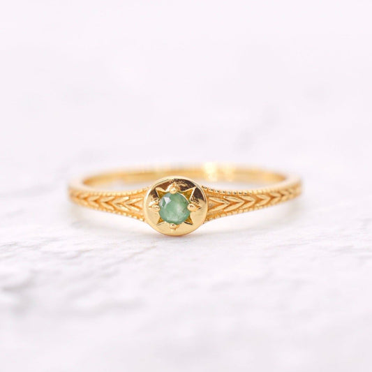 Starlight Genuine Emerald Mini Star Signet Ring