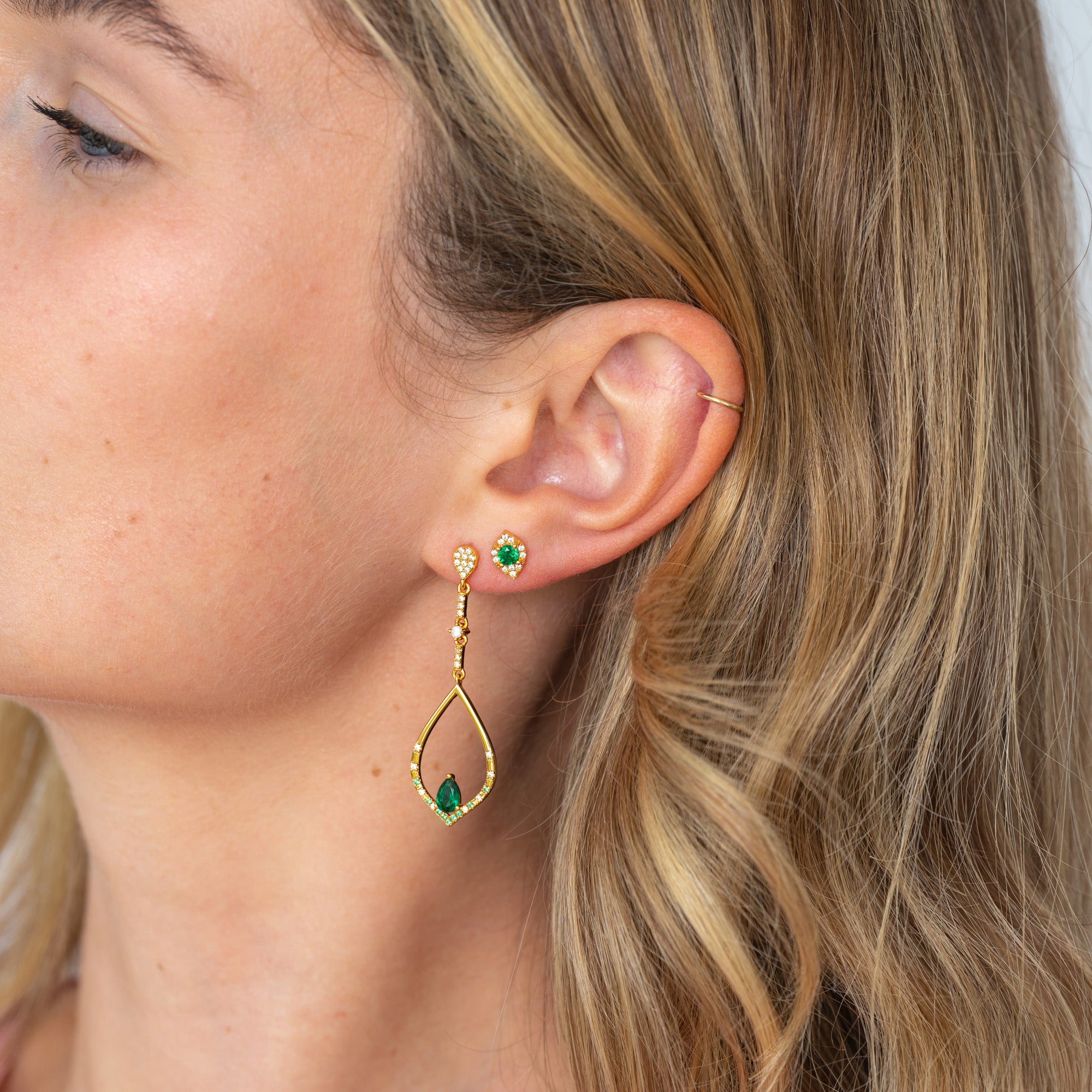 Emerald Green Crystal Teardrop Dangle Earrings – bri.craftique